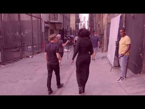 Calendario Pirelli 2022: il video del backstage