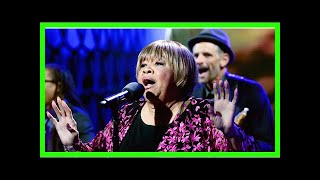 Watch mavis staples, jeff tweedy perform &#39;build a bridge&#39; on &#39;colbert&#39;
