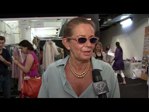 fashiontv | FTV.com - MOSCHINO BACKSTAGE MILAN MEN S/S 2009