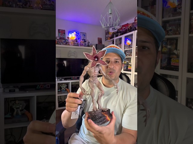 Vídeo relacionado con Grupo Erik Stranger Things Lampara Demogorgon