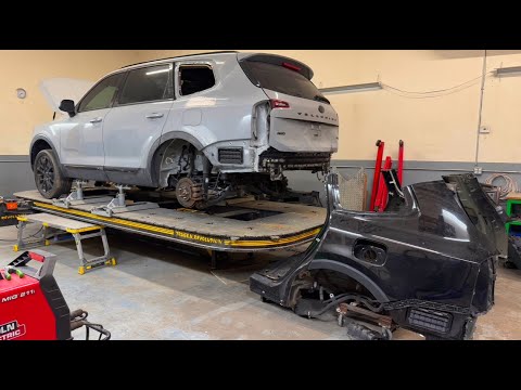 I HATE Kia after This!! Repairing a Wrecked car from Copart.