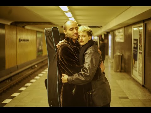 Luna Zuazu feat Dani Narciso - El acurruke