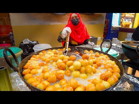 Dubai Street Food - SPICY Prawn Popcorn + Pakistani Food!! AMAZING Arabic Street Food in UAE!