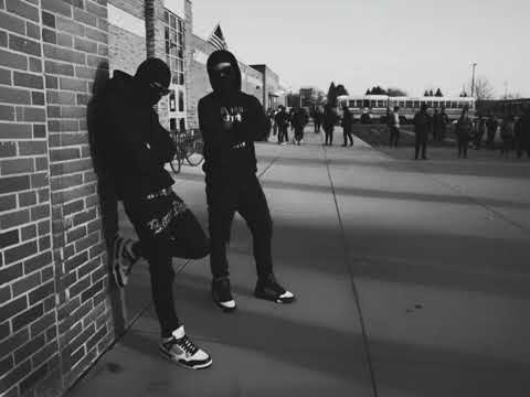 Young GRIMM – เวลาชีวิต (Official Audio)