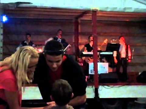 Ansambel Grubar-Naj živi vesela družba(v živo)