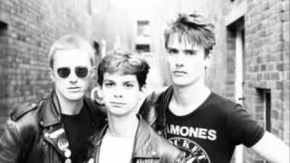 Newtown Neurotics - 