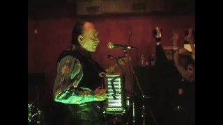 Flaco Jimenez, "Volver Volver" & "Hey Baby Que Paso?" 1/1/11