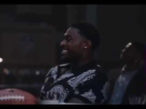 Can't blame her, Jimmy G is pretty.