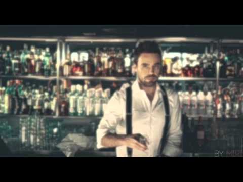 Emrah Karaduman ft. Murat Dalkılıç - Kırk Yılda Bir Gibisin