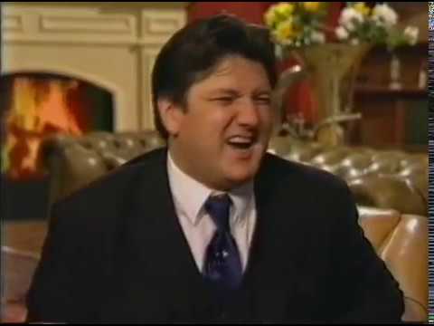 In Bed with me Dinner S4 E11 - Too Handsome