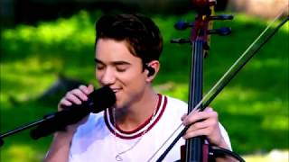 Why Don’t We - Kiss you this Christmas (Disney Parks Magical Christmas Day Parade 2018)