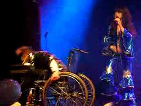 Jedward- Bad Behavior Tour- 22/4/11 "i want you back"(end of song)(INEC) ♥