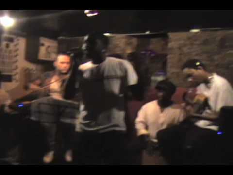 G-Skalp au Zeste Bar (63Pwod & Neeya présentent) - Bounce It Up (Official G-Live Acoustic Video)