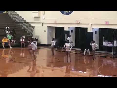 Golden Elites dance troop💛🖤💛 took 2nd place stand battle ‼️