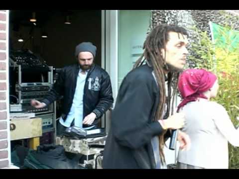 QUEENS DAY FAMILY SESSION Amsterdam 2010, Slimmah sound ft. Lyrical Benjie