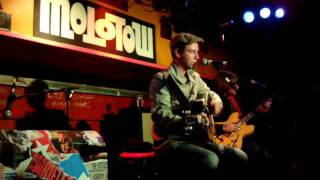The Rifles - I get low (Acoustic) - Live @ Molotow, Hamburg - May 2011