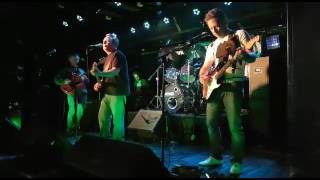 Uncovered plays Brilliant sky (Saybia)