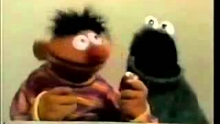 Classic Sesame Street: Ernie Presents the letter A