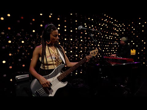 Adi Oasis - Serena (Live on KEXP)