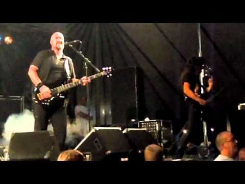 Rage - 04 - War Of Worlds @ Velo-rock 2010.MOV