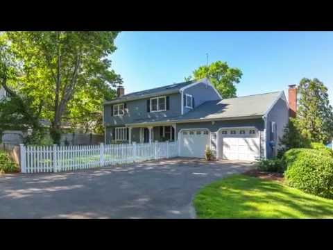 12 Edgemere Rd, Marblehead, MA   Linda Christie Hamill   Tel 781 718 7996