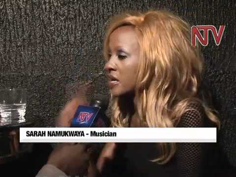 G-Snake dances with reptiles