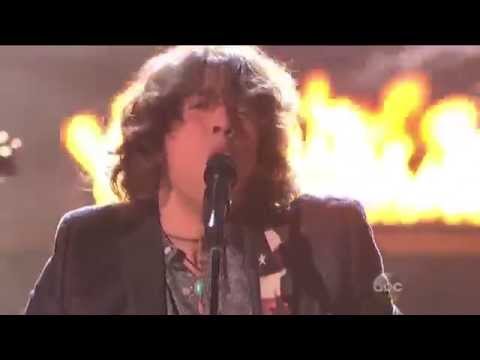 Rising Star - Jesse Kinch Sings 'Love Reign O'er Me'