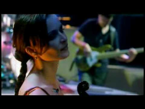 The Corrs- Live At Lansdowne Road (Dublin) 1999- Queen Of Hollywood