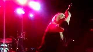 Suzie McNeil - Broken &amp; Beautiful