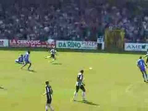 Visé - Eendracht Aalst -- Zware fout op Ewen Verheyden