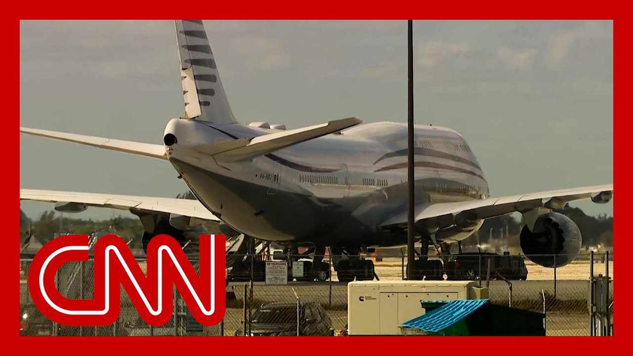 Trump: Only 'stupid person' would turn down free jet