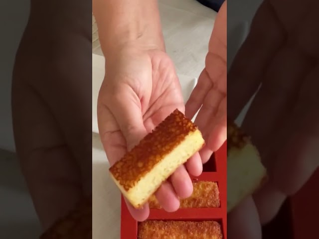 Vídeo relacionado con WishesMar Moldes de Silicone de 8 Cavidades para Repostería Forma de Ranura de Oso - Antiadherente Molde de Forma Especial para Decoración, Jabon, Bizcocho, Postre, Pastel Pequeño, Hornear