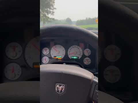 05 cummins 30% over injectors smarty jr and built trans 0-60 zero traction