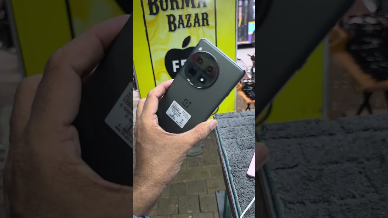 ONE PLUS 12 R 5G MOBAIL 8GBRAM 256GB NEW WITH CHARCHER AVAILABLE RS 26000. PH 8056161371
