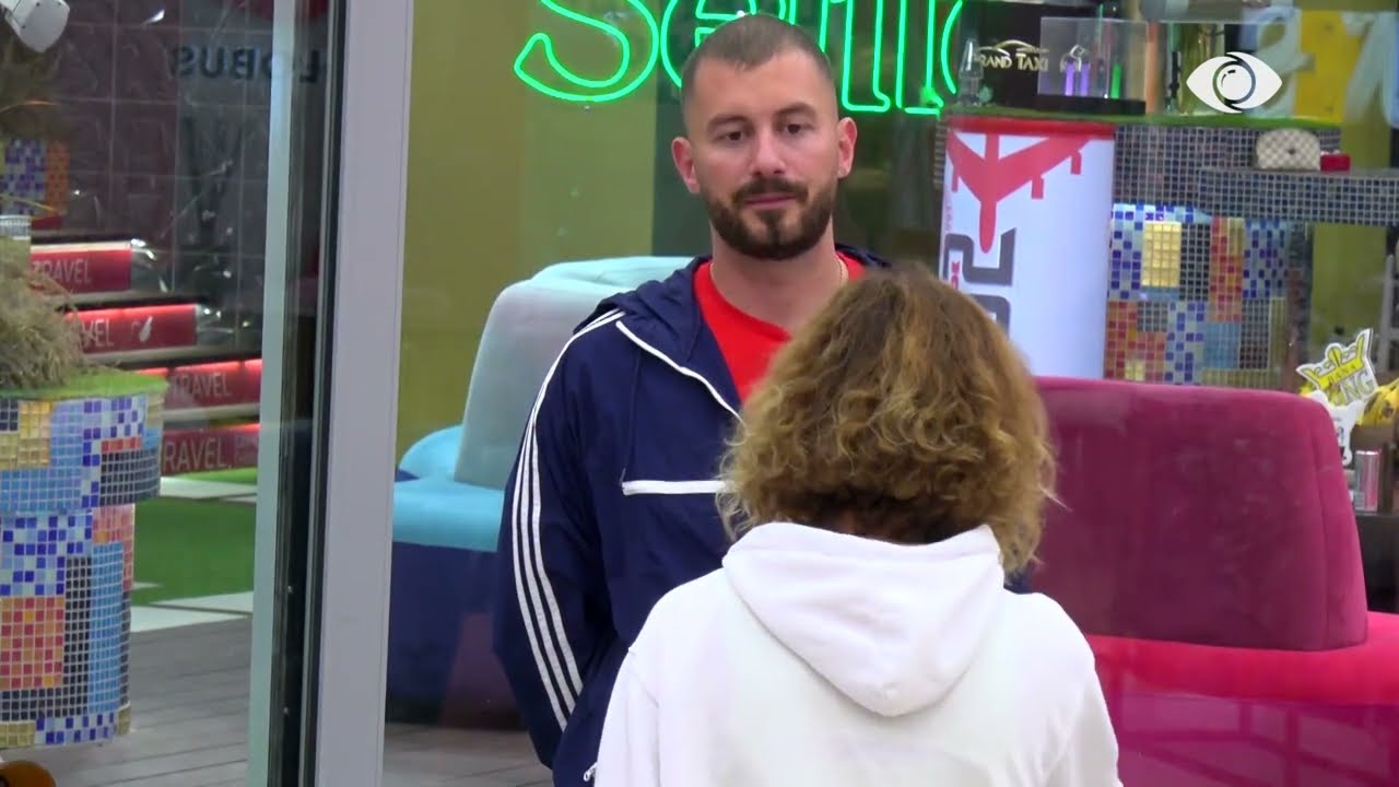 Si çaktivizohen burrat?/ Debat i ashpër mes Romeos dhe Eglas: Qaj pak…