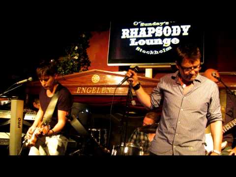 Geir Rönning singing "The Boys of Summer" at Engelen in Stockholm
