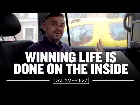 &#x202a;How to Be Happy Without Money | DailyVee 527&#x202c;&rlm;