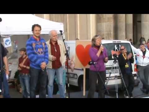 Mahnwache Berlin 02.06.2014 - Rede vom "Stammtisch Des Fließenden Geldes"