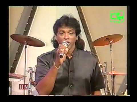 Lassana gammane by Mervyn Mihindukula from Torana Archives