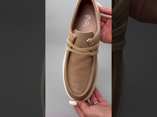 Чоботи жіночі шкіряні байка хутро 592641 Чорний Туфлі жіночі шкіряні 588510 Бежеві