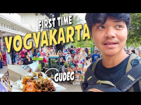 SUPER HAPPY TO BE IN YOGYAKARTA! Our first impressions Indonesia