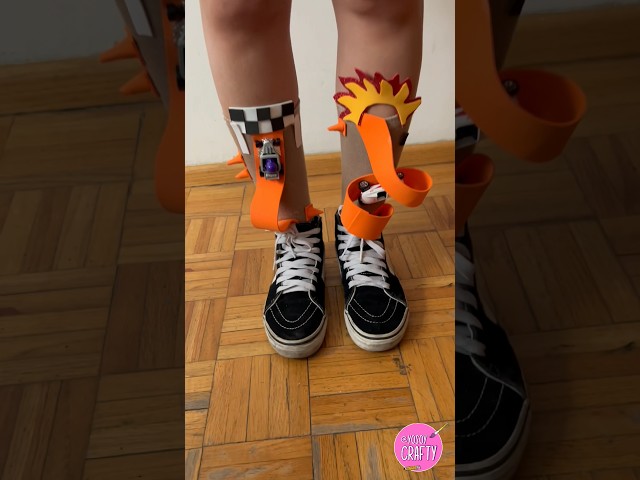 Vídeo relacionado con Queenshin 6 Pares Calcetines Niñas Infantiles Divertidos Calcetines Crew de Monstruos Coloridos de Dibujos Animados Cómodo Regalos 9-14 años Tamaño 32-38