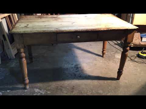 Restauro tavolo in abete con piano imbarcato