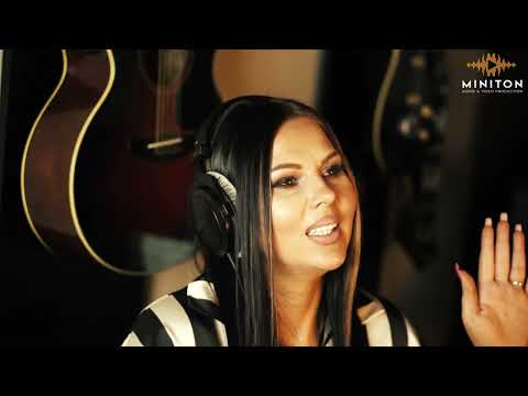 Sandra Repac/Svirajte mi vi....(cover)