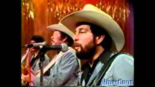 LOS INVASORES DE NUEVO LEON.....Se Me Cierra El Mundo.