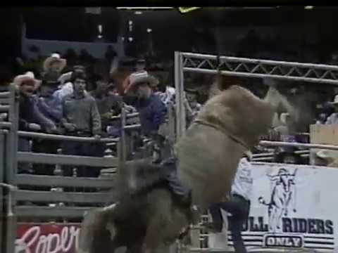 Glen Keeley attempts Sammy Andrews HARDROCK #77