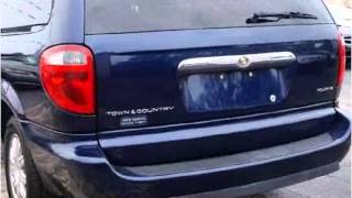 preview picture of video '2005 Chrysler Town & Country Used Cars Lindenhurst NY'