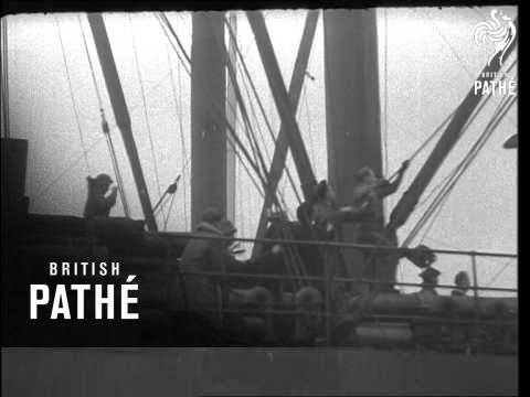 Us Troops Unloading Ships At Iceland (1946)