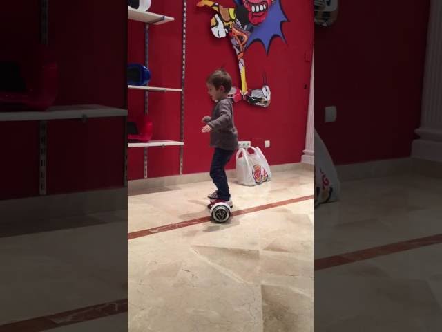 Vídeo relacionado con Wayout Sports - Set Protecciones Multideporte (Skateboard, Patines, Patinetes) - Niños y Adultos (L (+10 años))