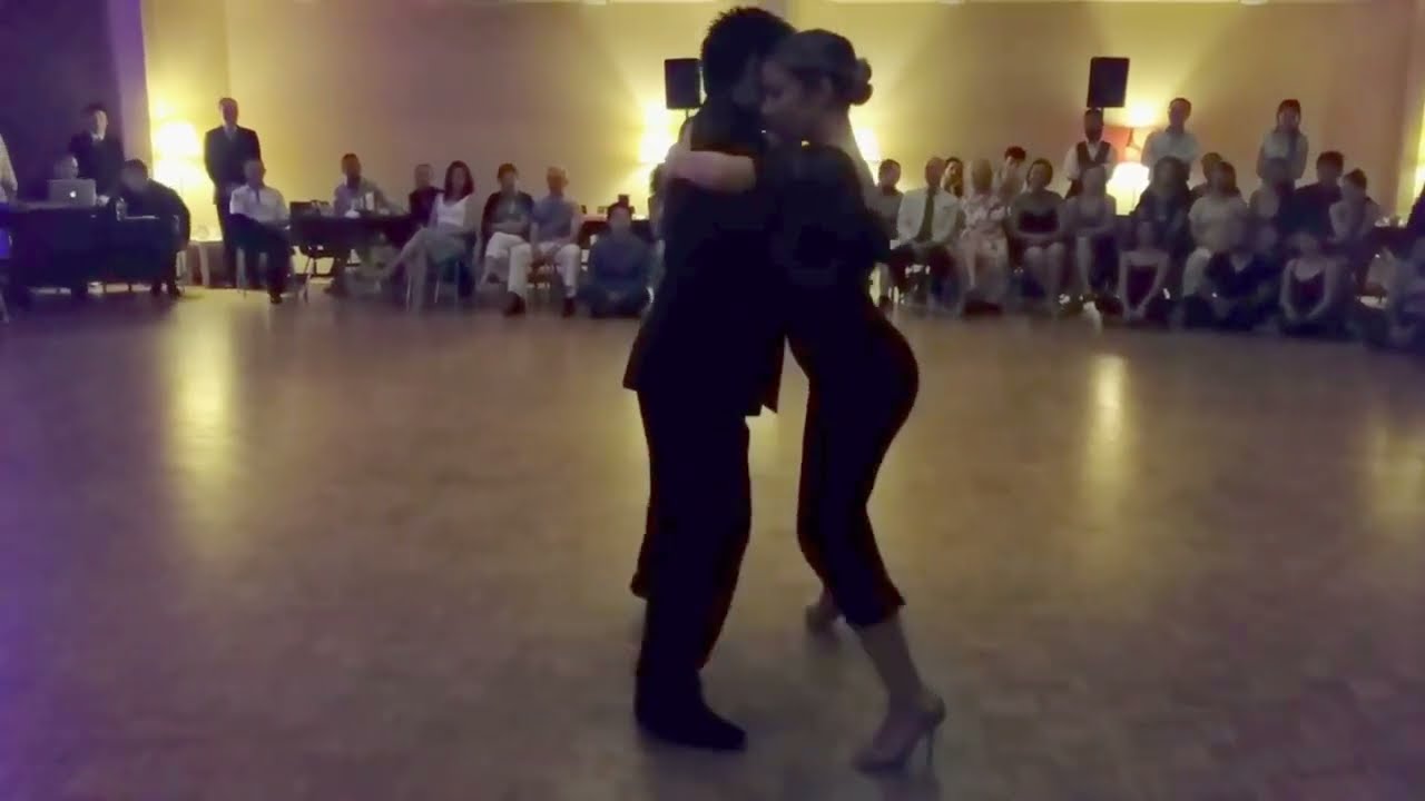 Noelia Hurtado and Carlitos Espinoza - Rebeldía